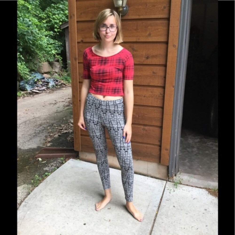 - New Women’s plaid crop top in red size Xl